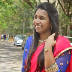 Meet your Posher, Kavya
