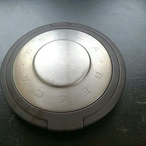 Becca Shimmering Skin Perfector