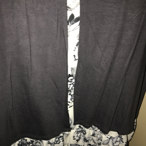 Aquarian off white tunic longsleeved. - Picture 4 of 6