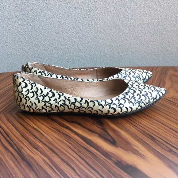 Dolce Vita Printed Zip Flats 6 Cream Spotted - Picture 2 of 4