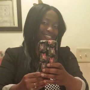 Meet your Posher, Stephanie