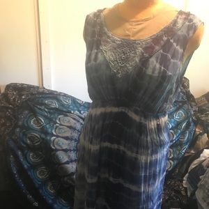 Tie dyed Midi dress with crochet detail