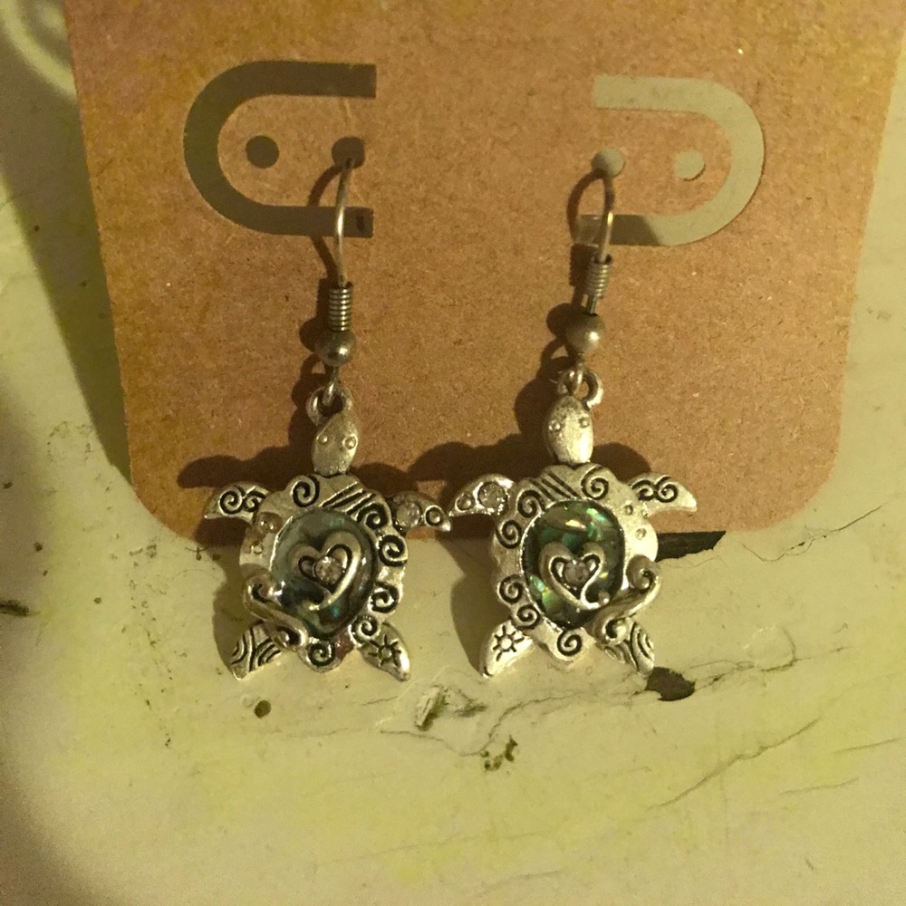 Turtle earrings. - Picture 2 of 2
