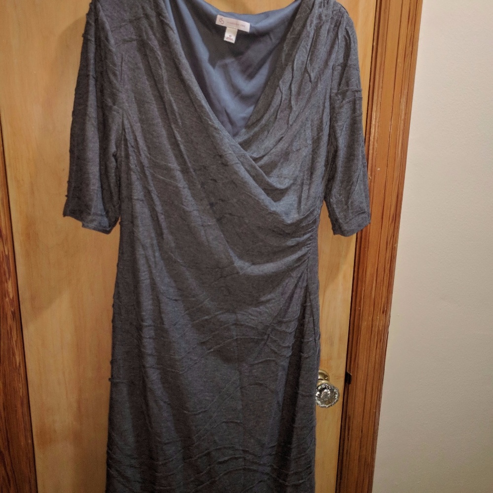 Gray knit dress, wave pattern, fully lined!