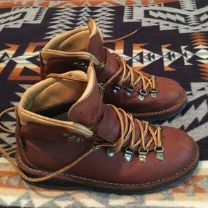 Danner Mountain Pass Boots in Cedar