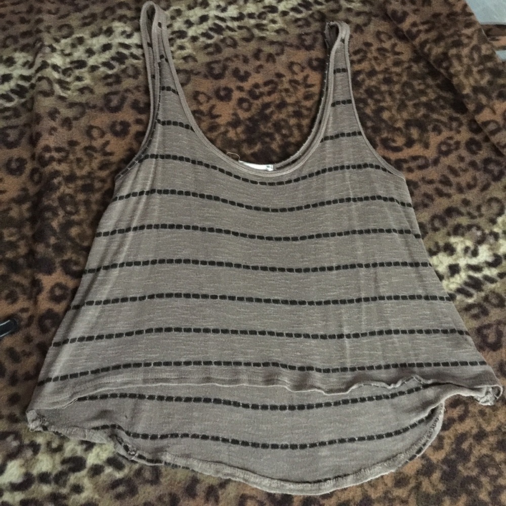 ✨✨ NOBLE U TANK TOP ✨✨