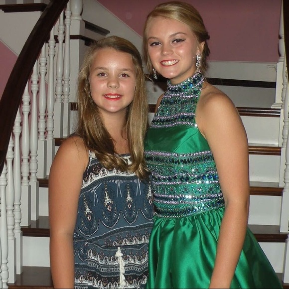 Rachel Allen Homecoming dress - Picture 2 of 3