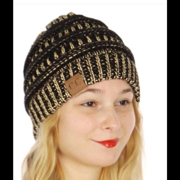 C.C. Oversized Two Tone Knit Beanie - Picture 2 of 3