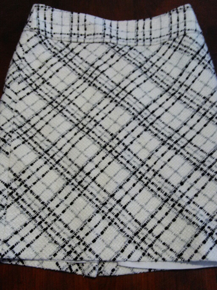 White House Black Market skirt