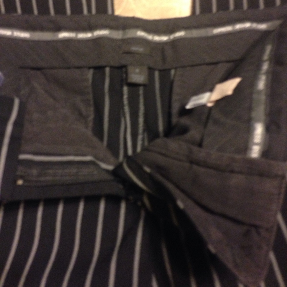 Express pants - Picture 2 of 3