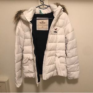 Hollister white puff jacket