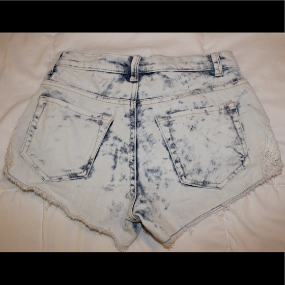 ⬇️$18 | LIKE NEW. Mudd High Waist Cutoff Shorts - Picture 4 of 5