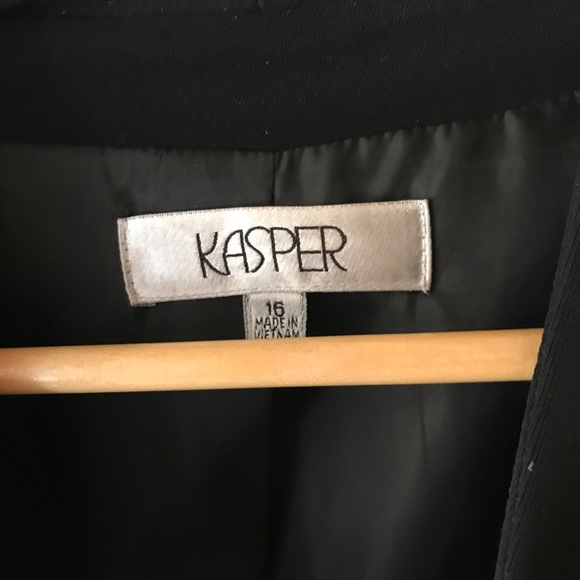 Ladies pantsuit - Picture 2 of 3