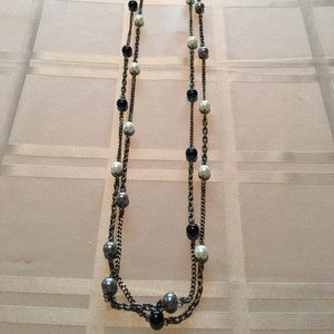 Chain and bead necklace