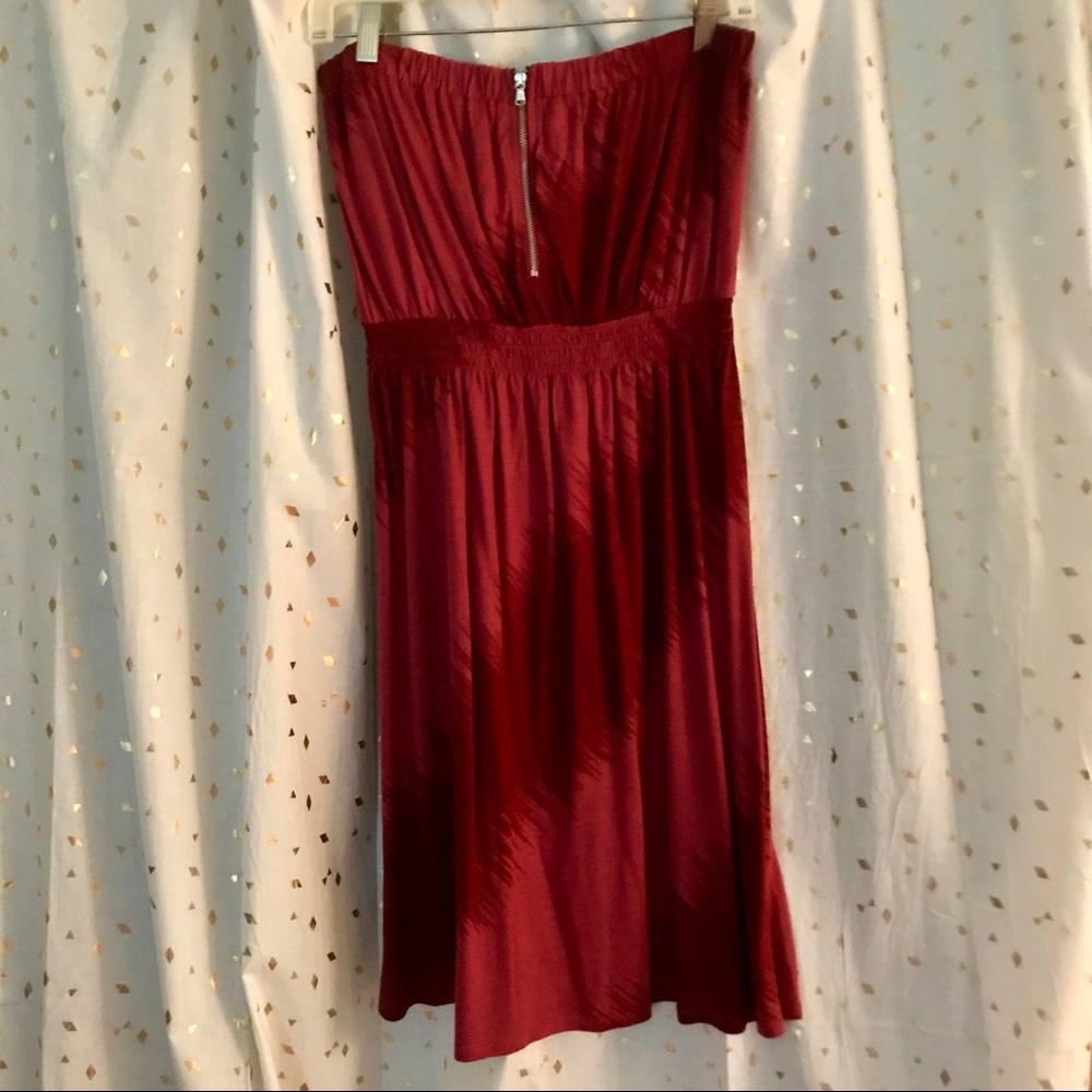 GAP STRAPLESS MULTI COLORED DRESS  W ELASTIC WAIST