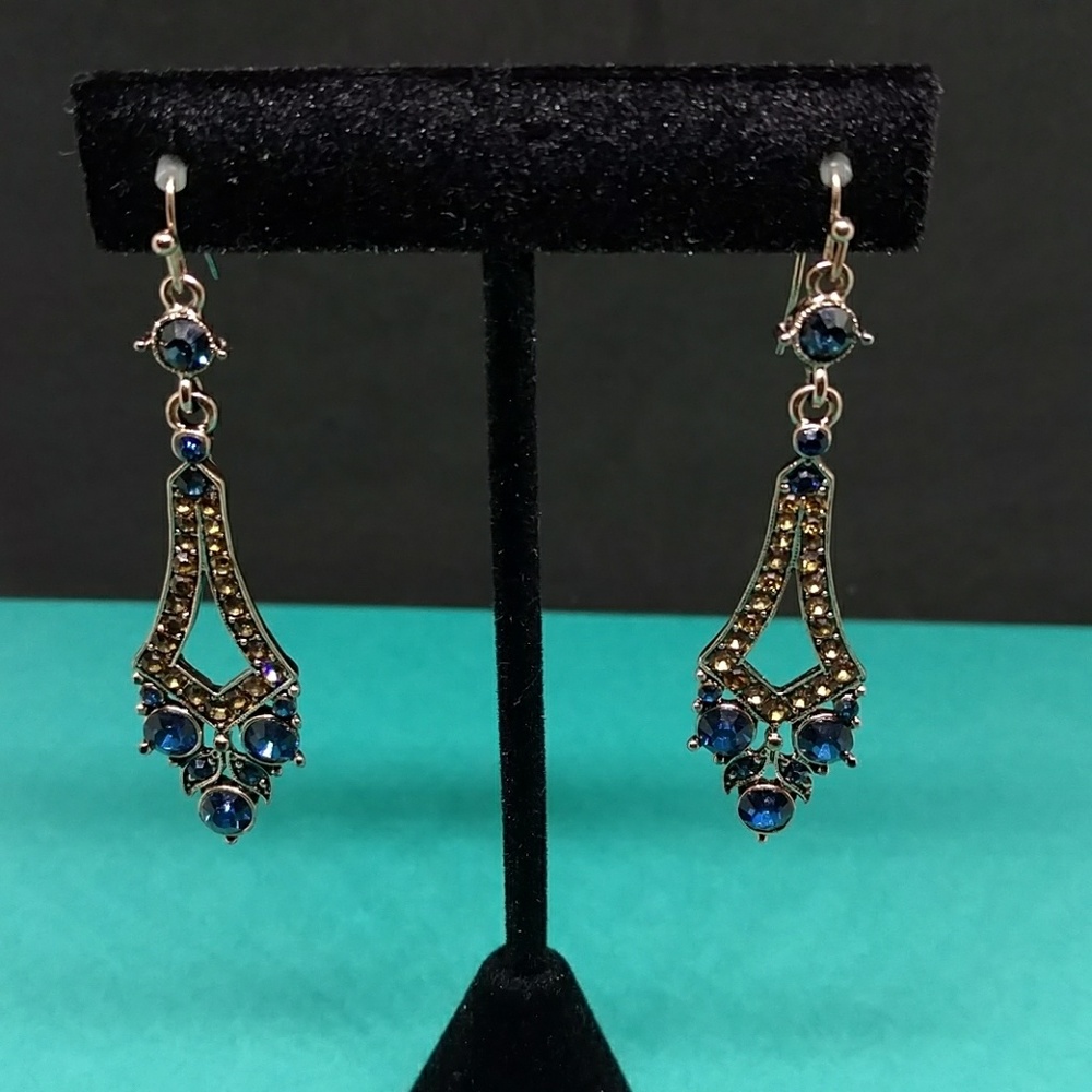 Dangling earrings