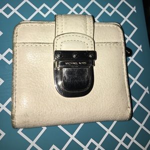 Cute Michael Kors small wallet