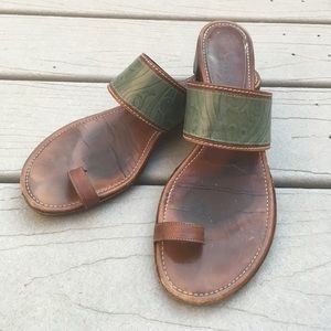 Vintage Cole Haan Leather Low Heel Sandals