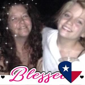 Meet your Posher, Leah