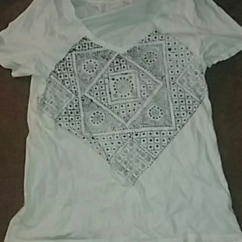 Cute old navy v-neck