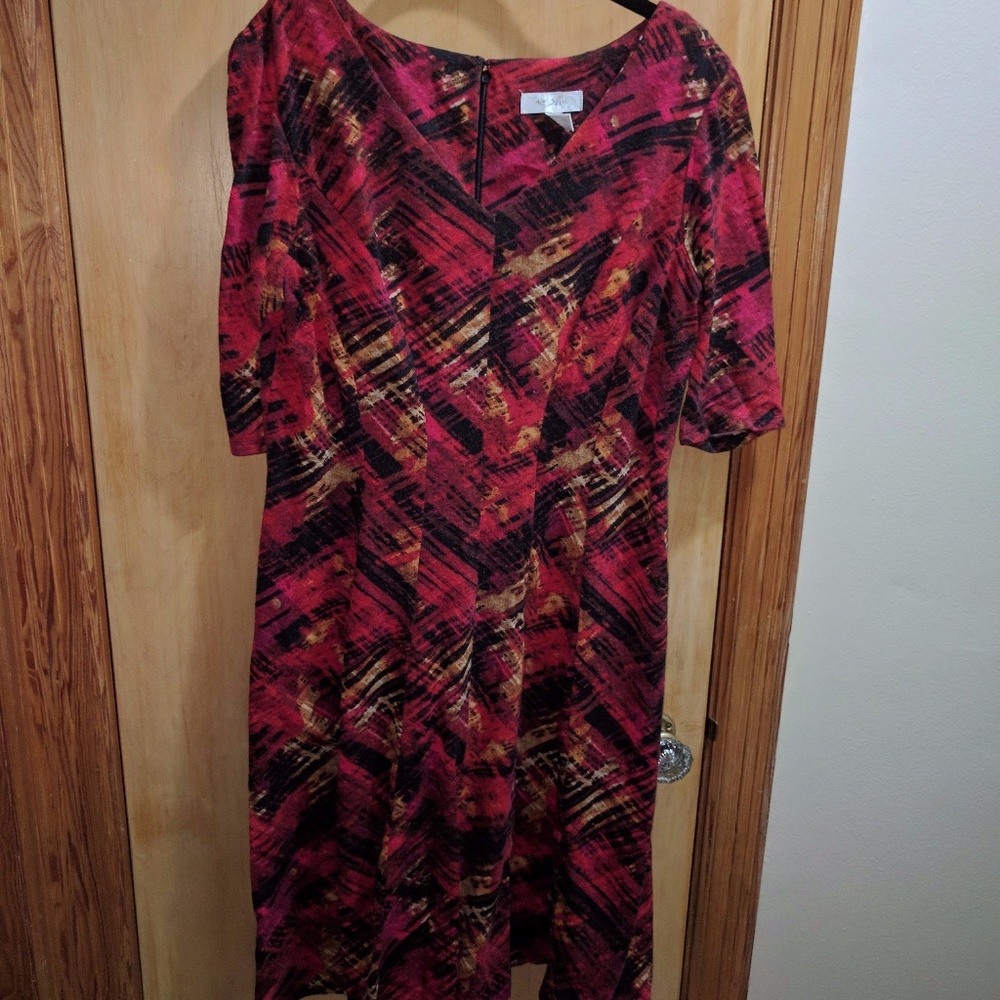 Great red print knit dress!
