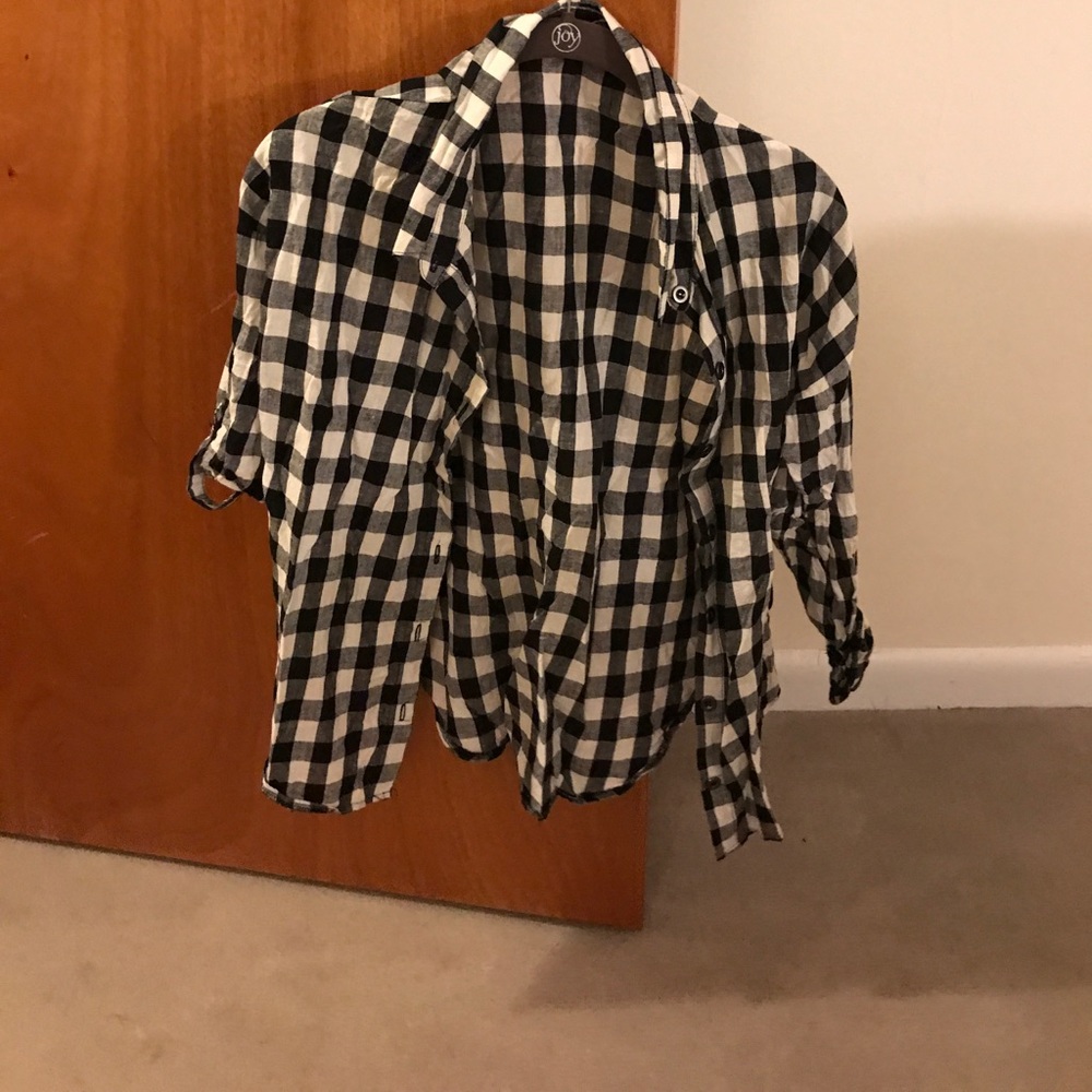 Checkered button up