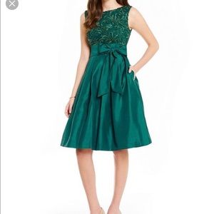 Jessica Howard green Tafetta dress