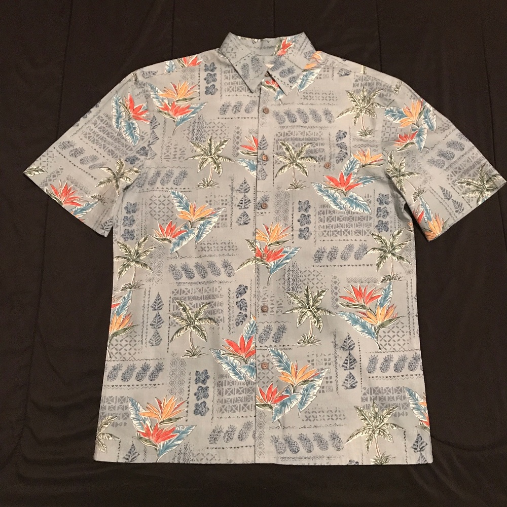 Island Shores Hawaiian button down shirt