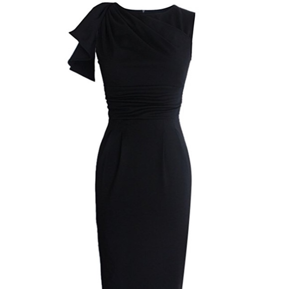 Dresses & Skirts - Little black dress