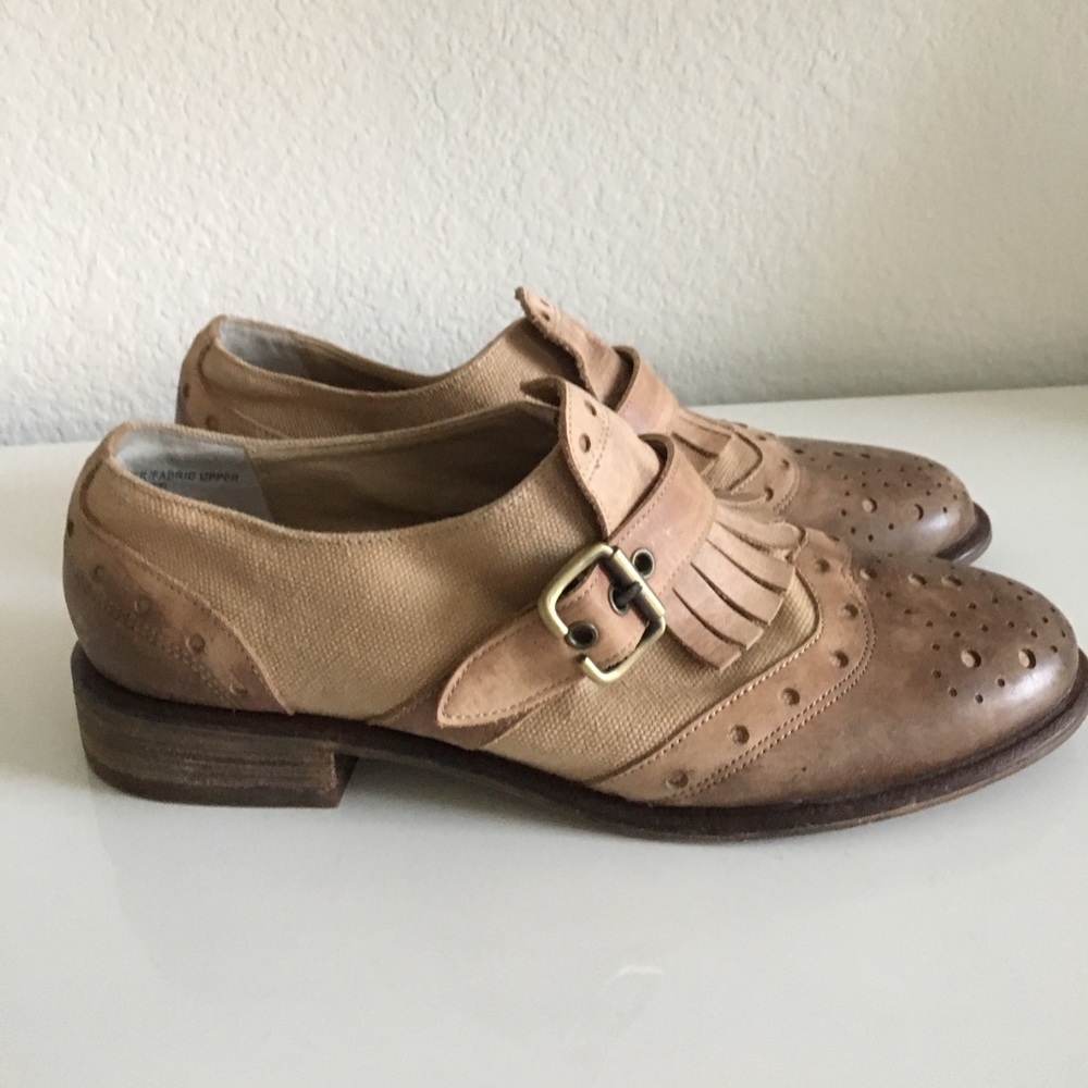 BP Fringe and Buckle Oxfords Sz 5.5