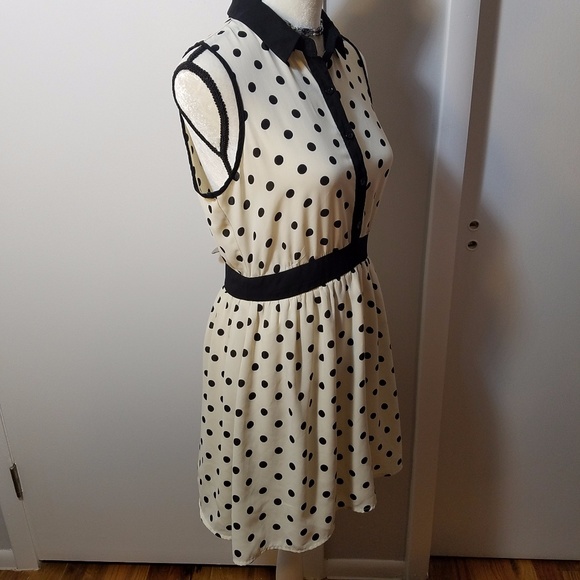 Forever 21 Vintage Look Polka Dot Dress - Picture 3 of 8