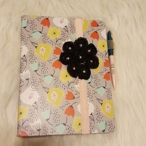 🖊NWT Target mini planner with pen loop 🖇