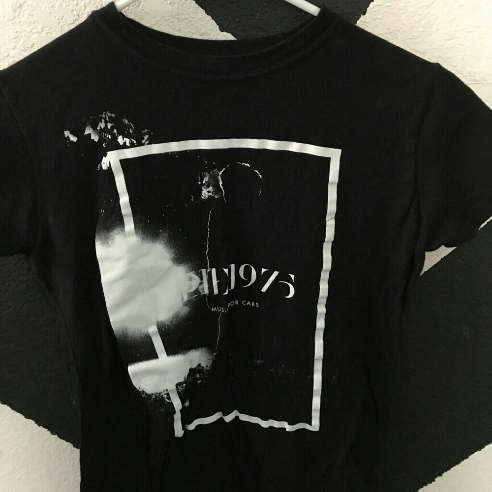 The 1975 band tshirt