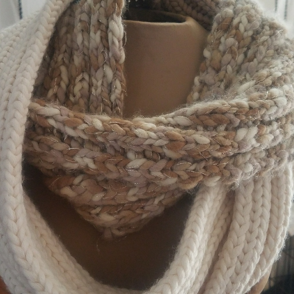 Gap scarf