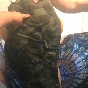 Old Navy Camo Capris