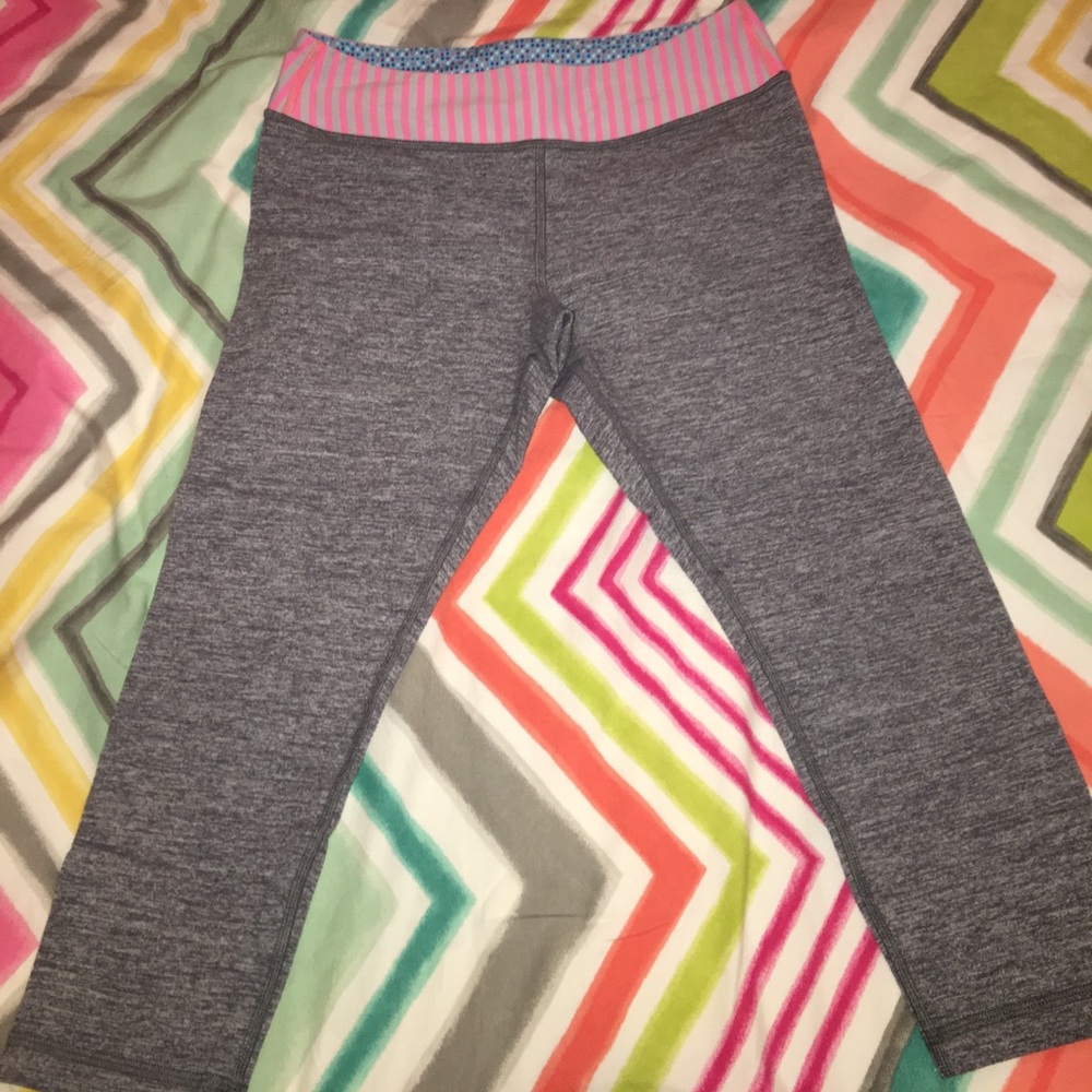 Reversible Grey Ivivva Cropped Leggings