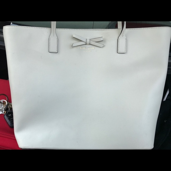 Kate Spade Tote - Picture 2 of 2