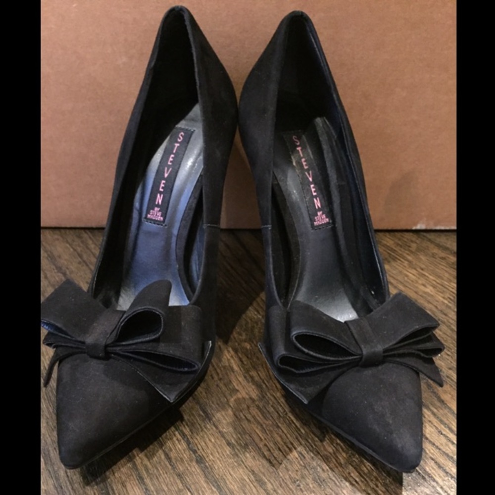 Steven by Steve Madden Bow Detail Pumps