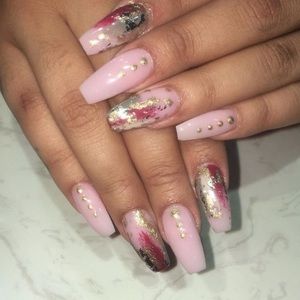 Meet your Posher, Latoya