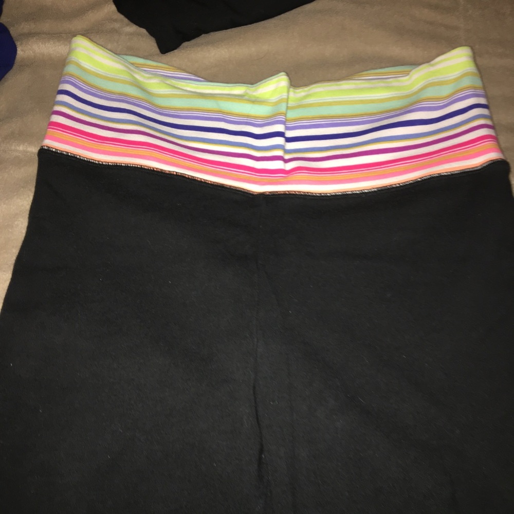 Victoria secret skinny yoga leggings.