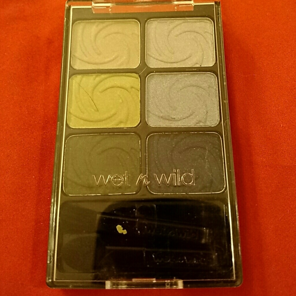 Wet N Wild Eye Shadow Palette Snow Sprite