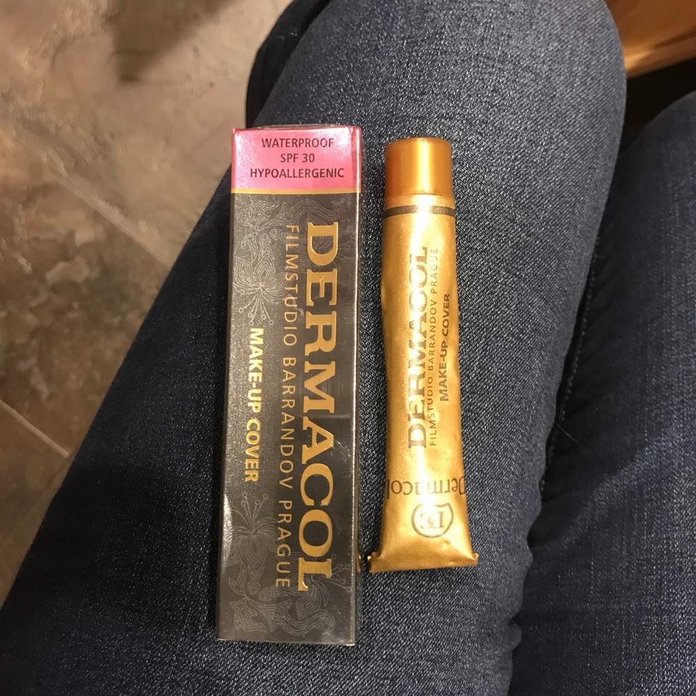 Dermacol Foundation