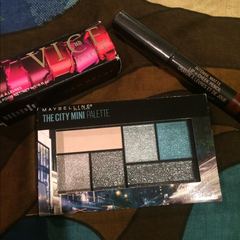 Urban Decay Lipstick, NUDESTIX, Maybelline Palette