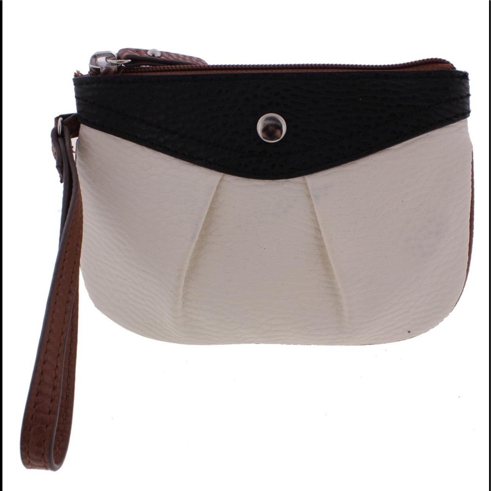 Style Co Hannah Wristlet BlackWhite