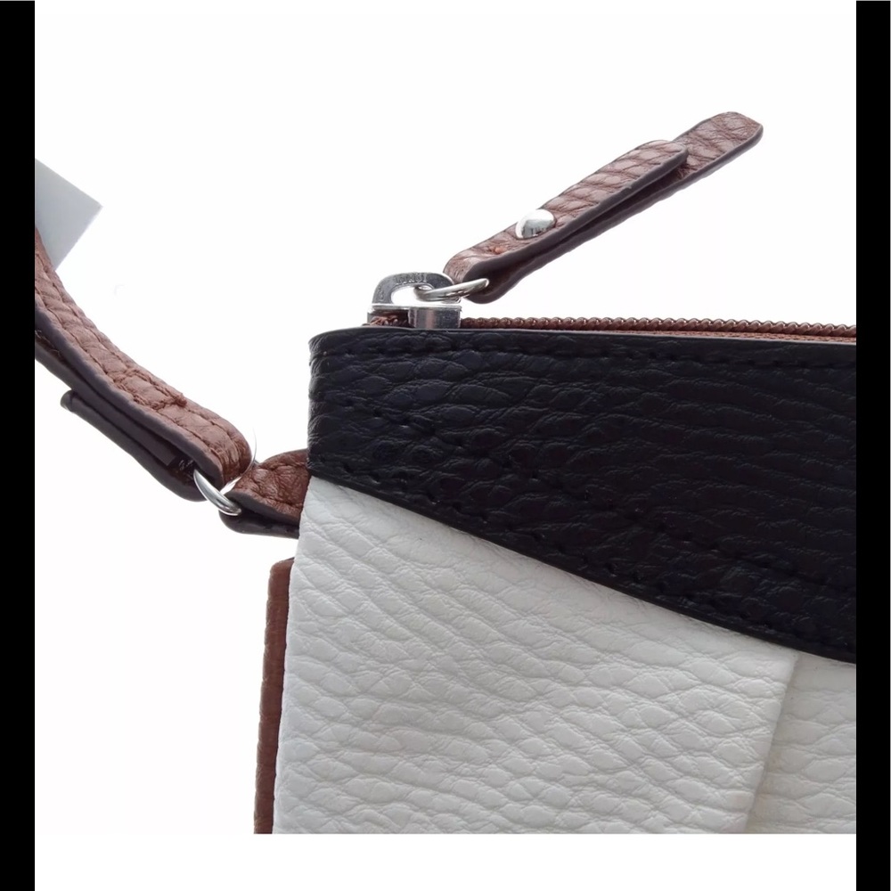 Style Co Hannah Wristlet BlackWhite - Picture 5 of 7