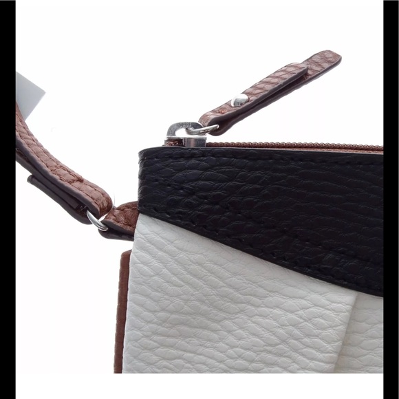Style Co Hannah Wristlet BlackWhite - Picture 5 of 7