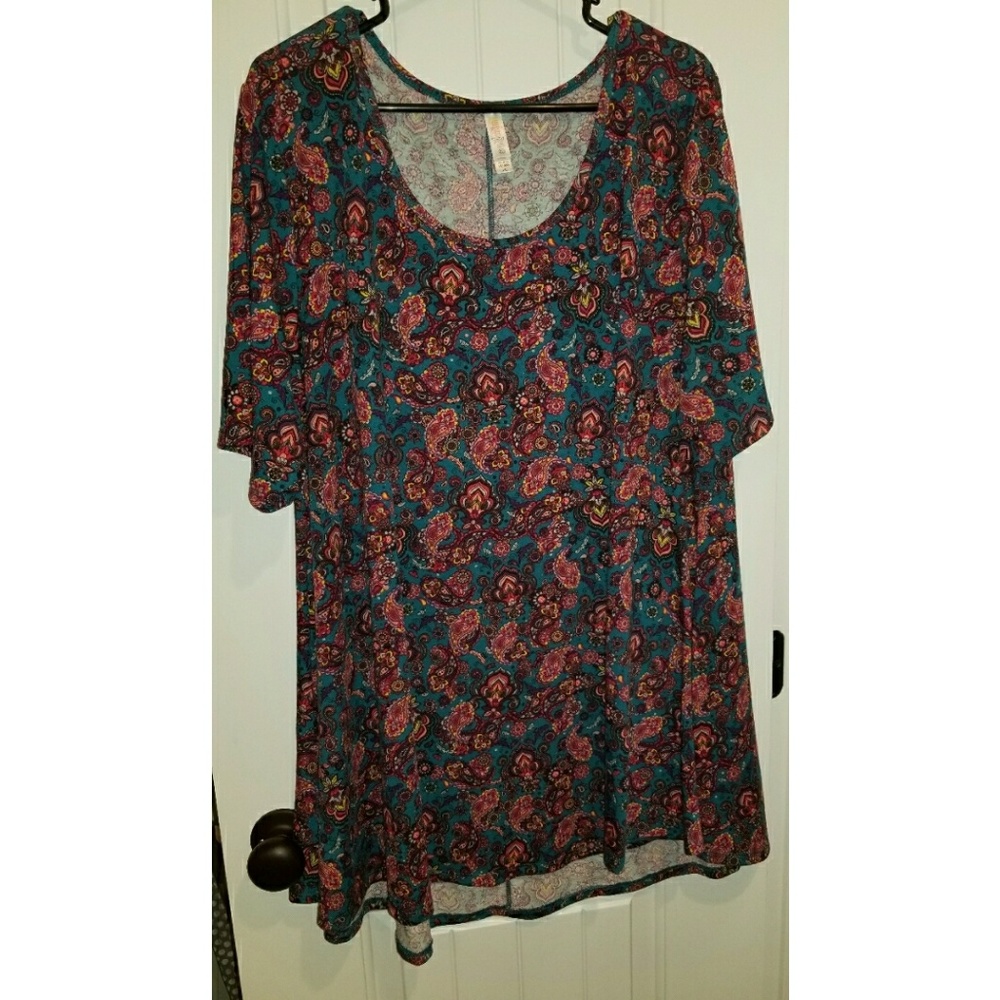 Lularoe Perfect T
