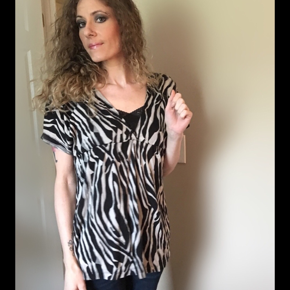 {EXPRESS} Surpliced V-Neck Empire Tunic Top