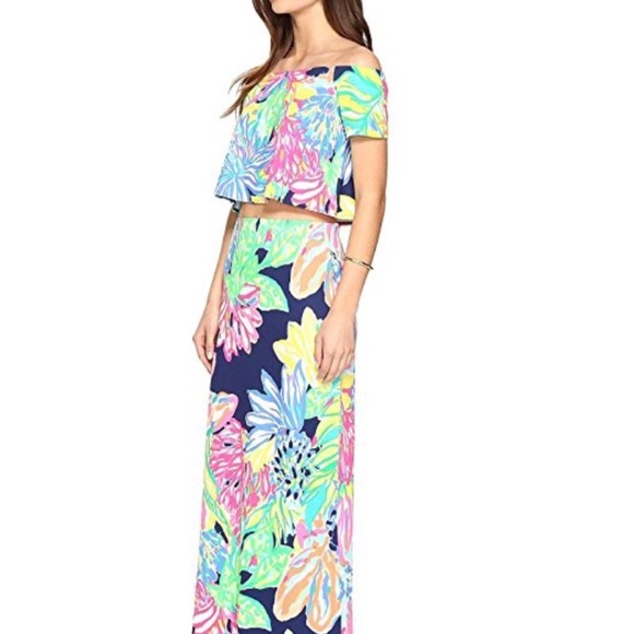 ❌SOLD ❌Lilly Pulitzer Mansi Crop Set - Picture 4 of 5