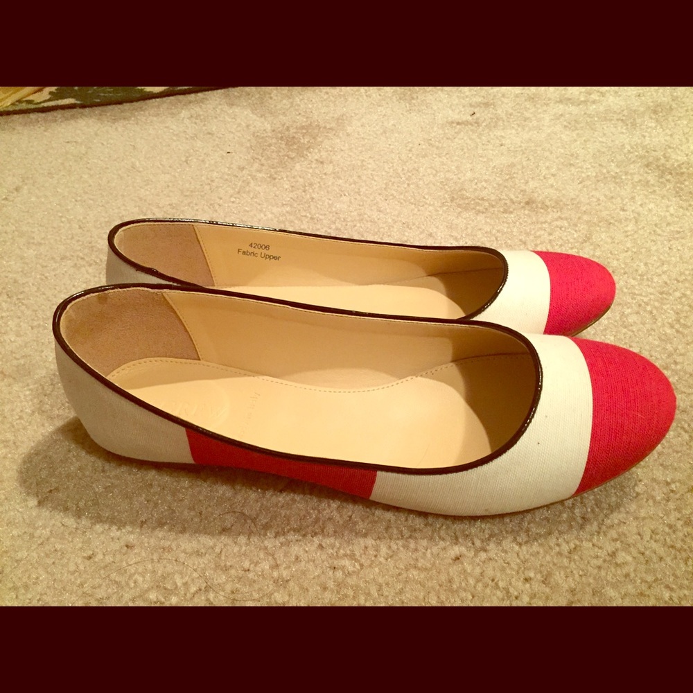 Cute red & white stripe flats